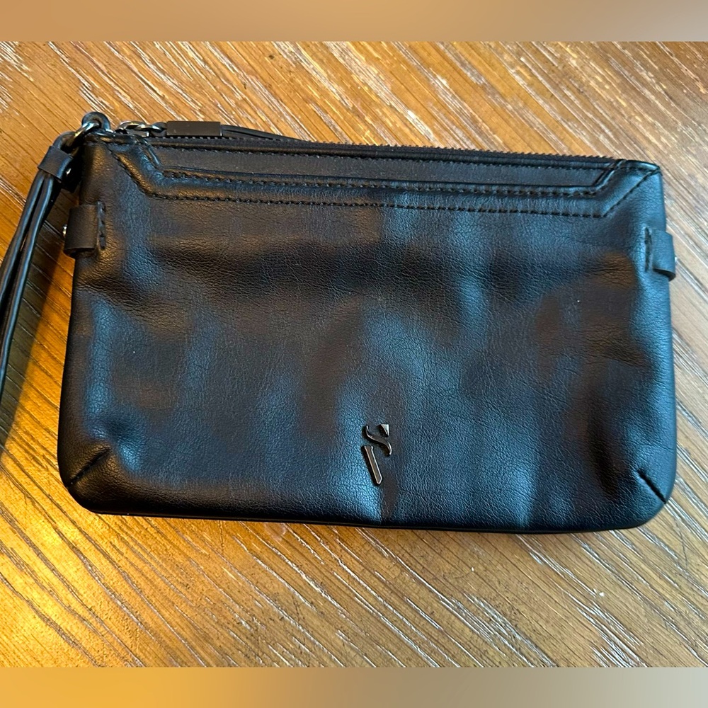 Vera wang wristlet